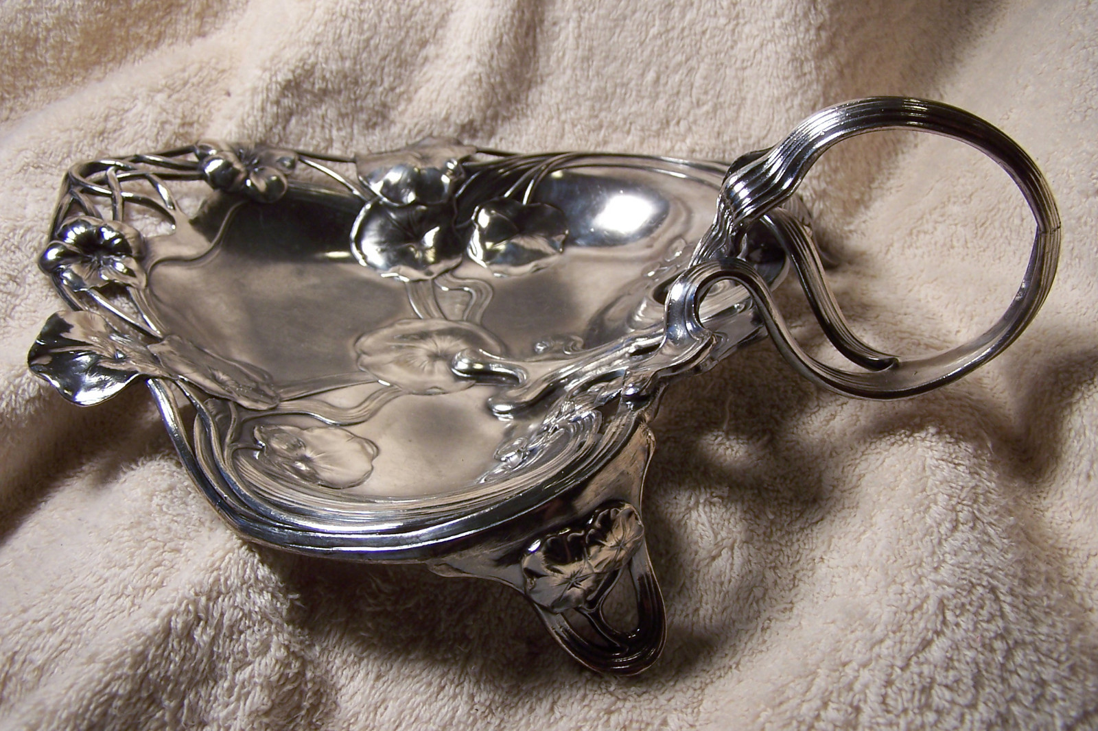 WMFB Art Nouveau Plate Card Tray Lotus 12