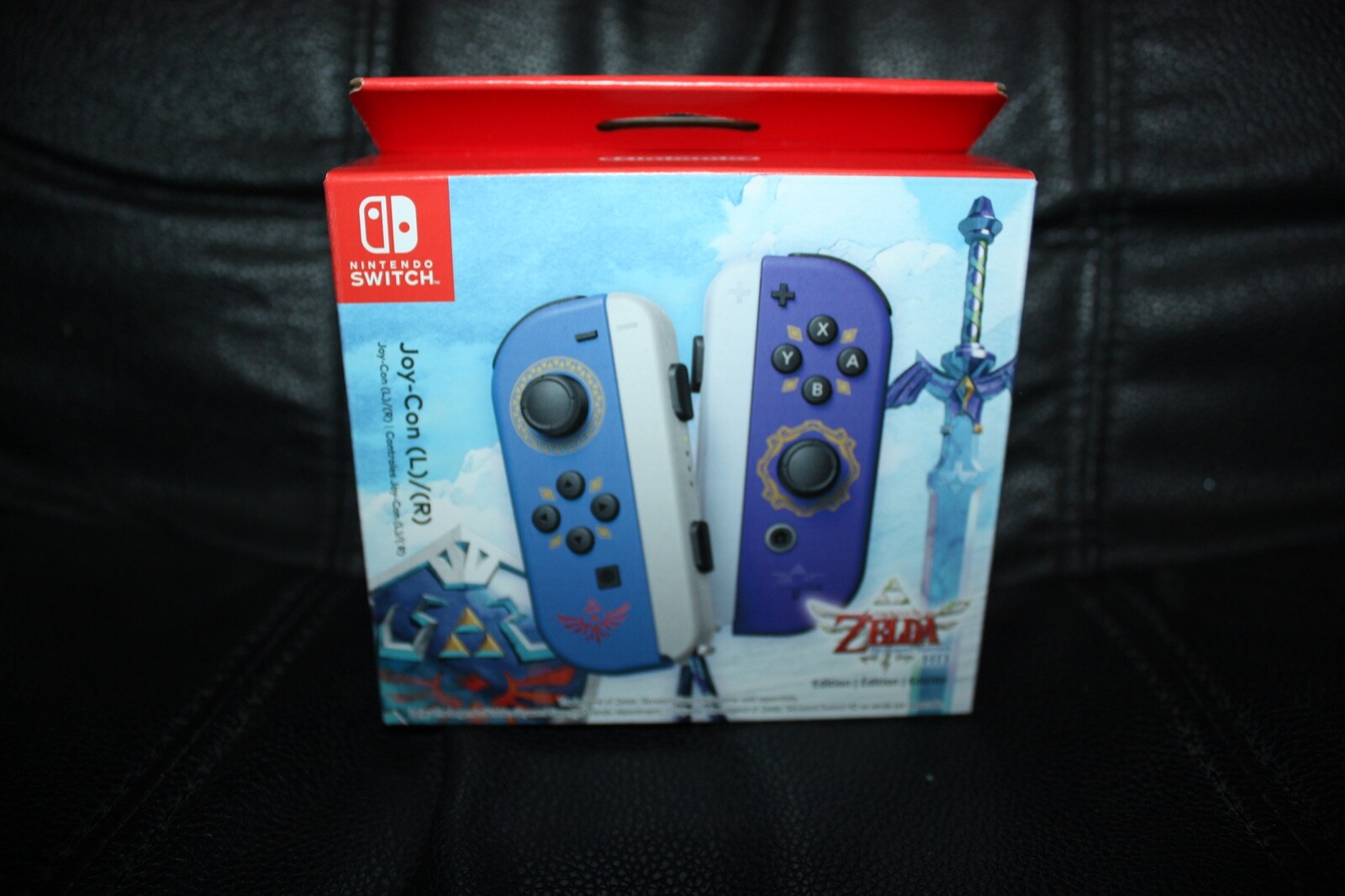 NEW Nintendo Switch Joy-Con L/R The Legend of Zelda: Skyward
