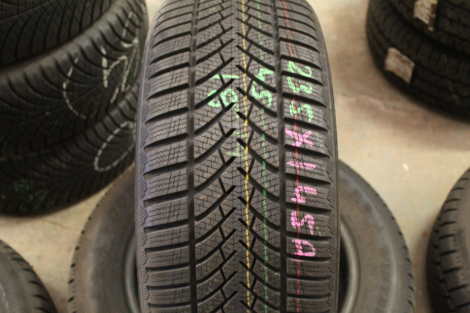 New 235 45 18 Semperit, Speed Grip, Winter, XL, M+S 98V, x1 Tyre (F1_tyres) X145