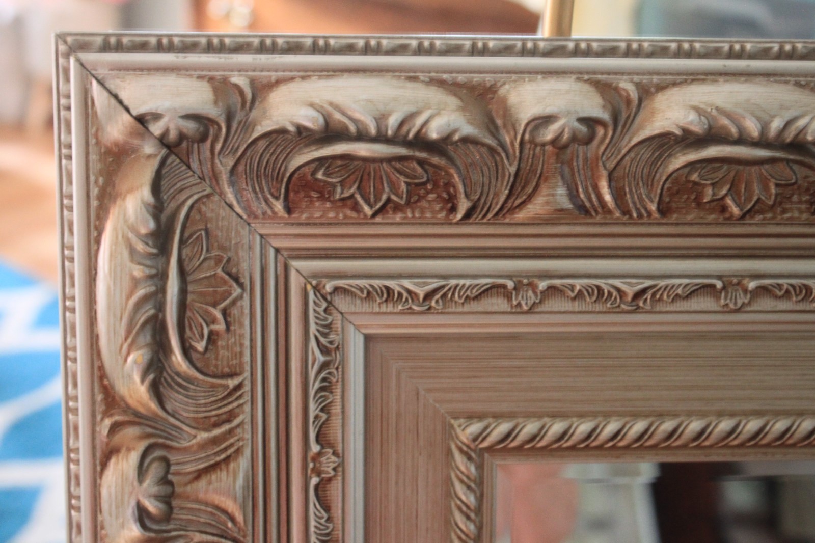 NICE! VINTAGE  ORNATE  WALL MIRROR