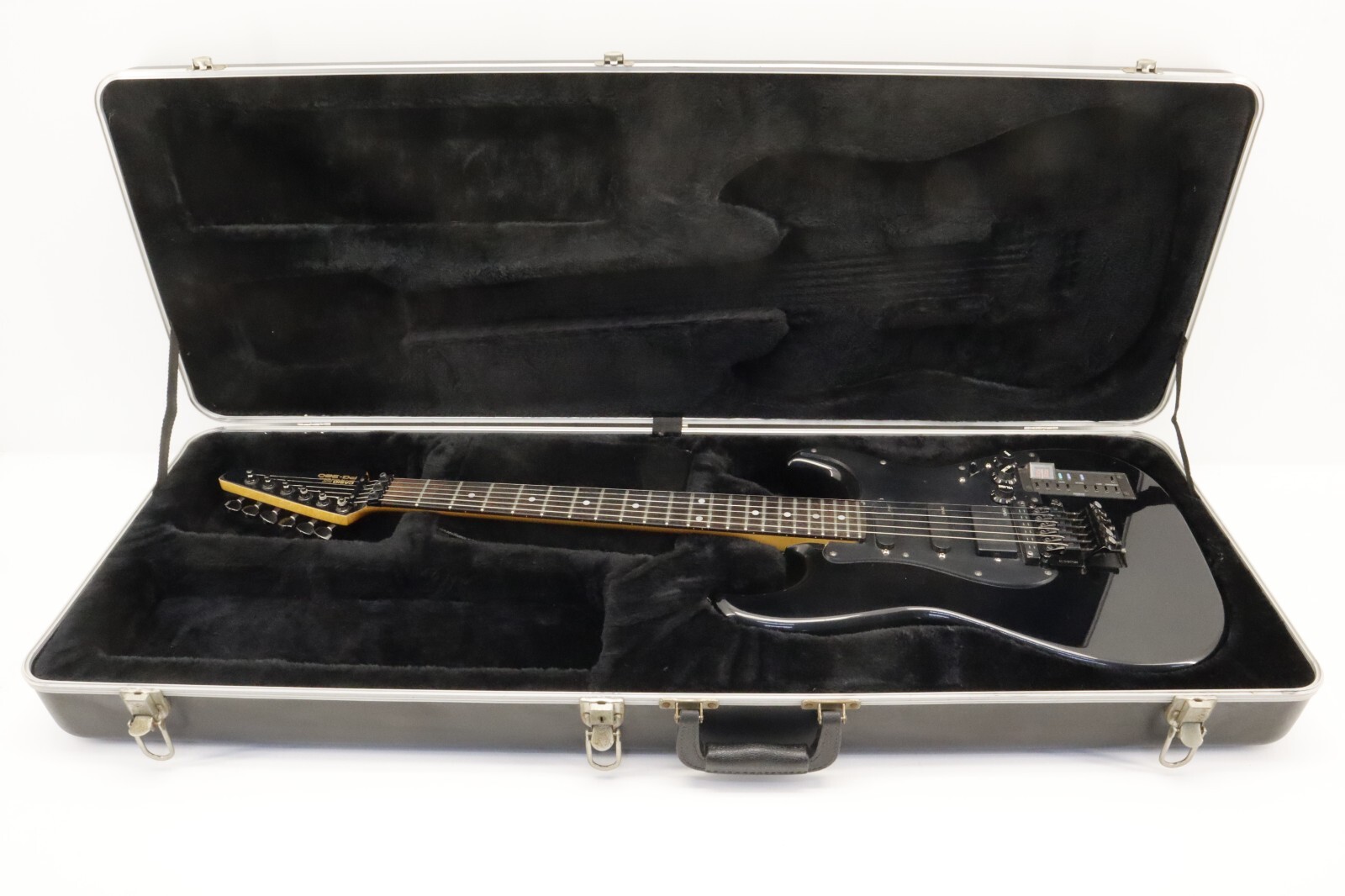 Casio PG-380 Midi Electric Guitar / Synthesizer Built-in iPD Casio PG-380 Midi Electric Guitar / Synthesizer Built-in iPD