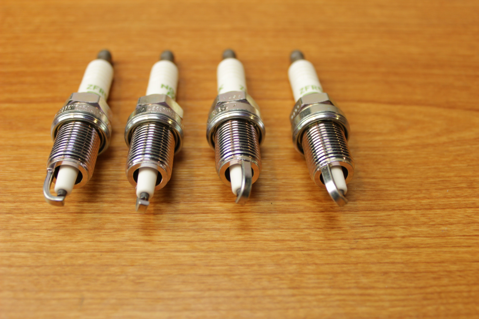 992000 Jeep Wrangler Cherokee Dodge Dakota 2.5L Set Of Four (4) Spark