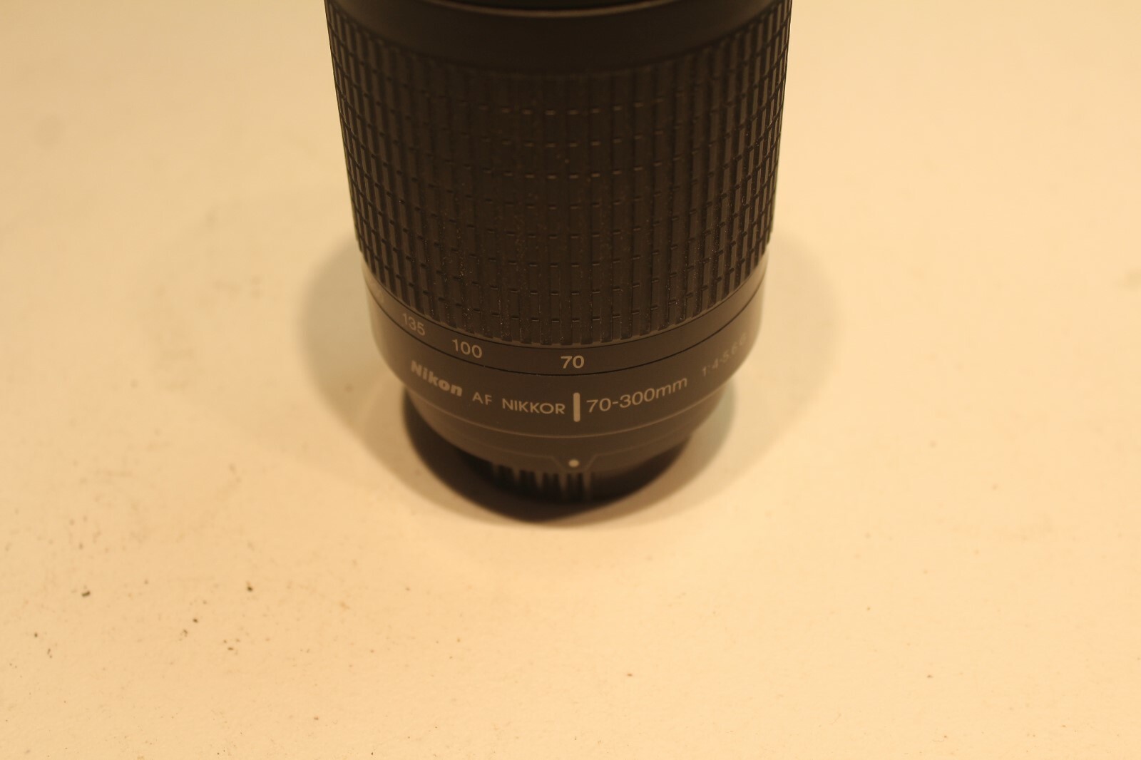 Nikon AF Zoom Nikkor 70-300mm f/4-5.6G Lens NL