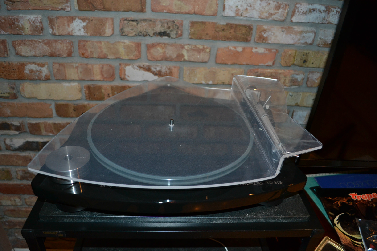 Thorens TD309 Turntable w/ FREE Dust Cover, Audio Technica cart. & FREE SHIPPING