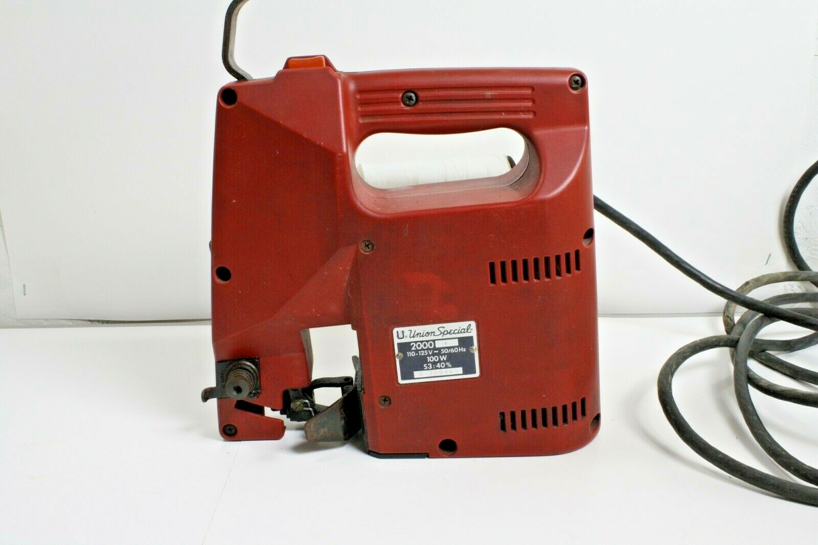 Vintage Union Special Model 2000B Portable Bag Closing Sewing Machine