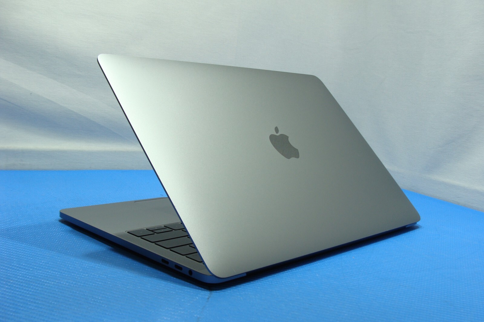 MacBook Pro 13インチ M1 16GB 256GB(液晶バグ有) MacBook Pro 13