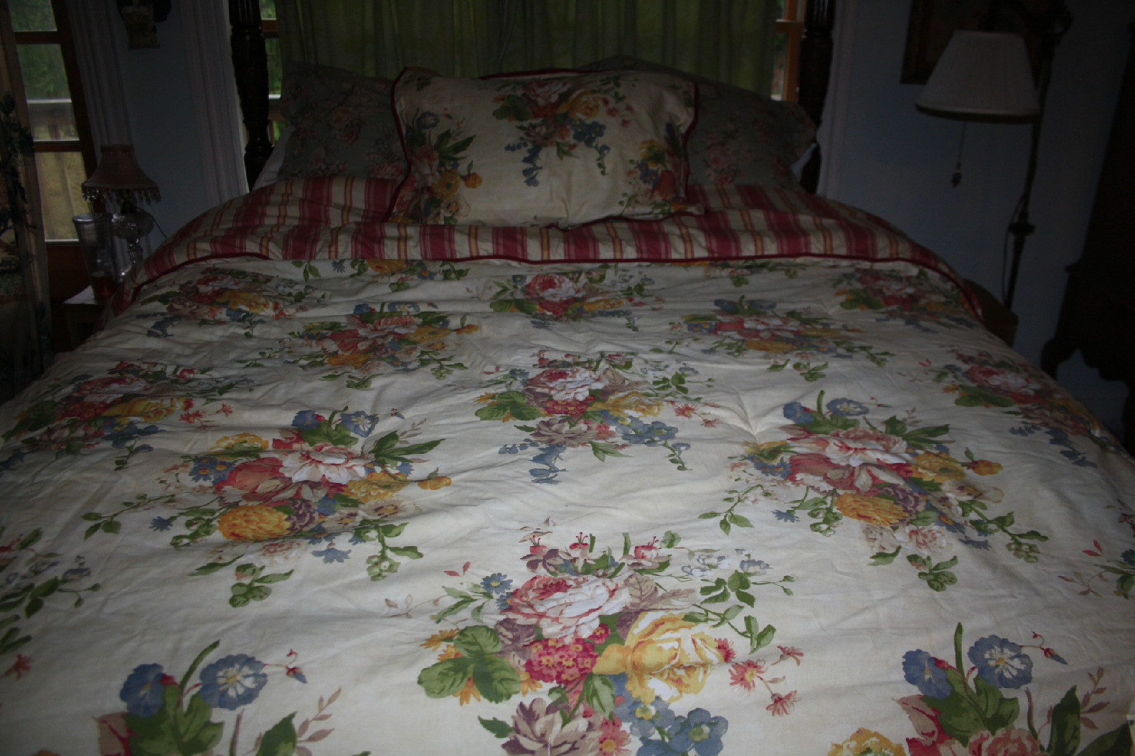 Ralph Lauren polo CHAPS HOME BRITTANY FLORAL QUEEN comforter  w pillow sham