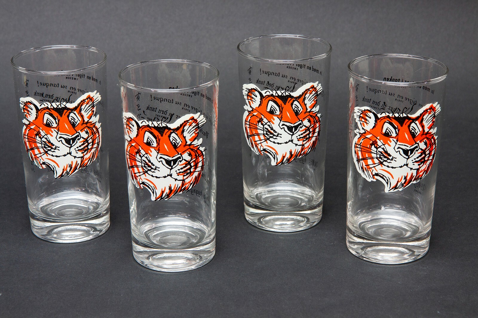 70' esso tiger glass×3エッソタイガーノベルティグラス 70' esso tiger glass×3エッソタイガーノベルティグラス - メルカリ