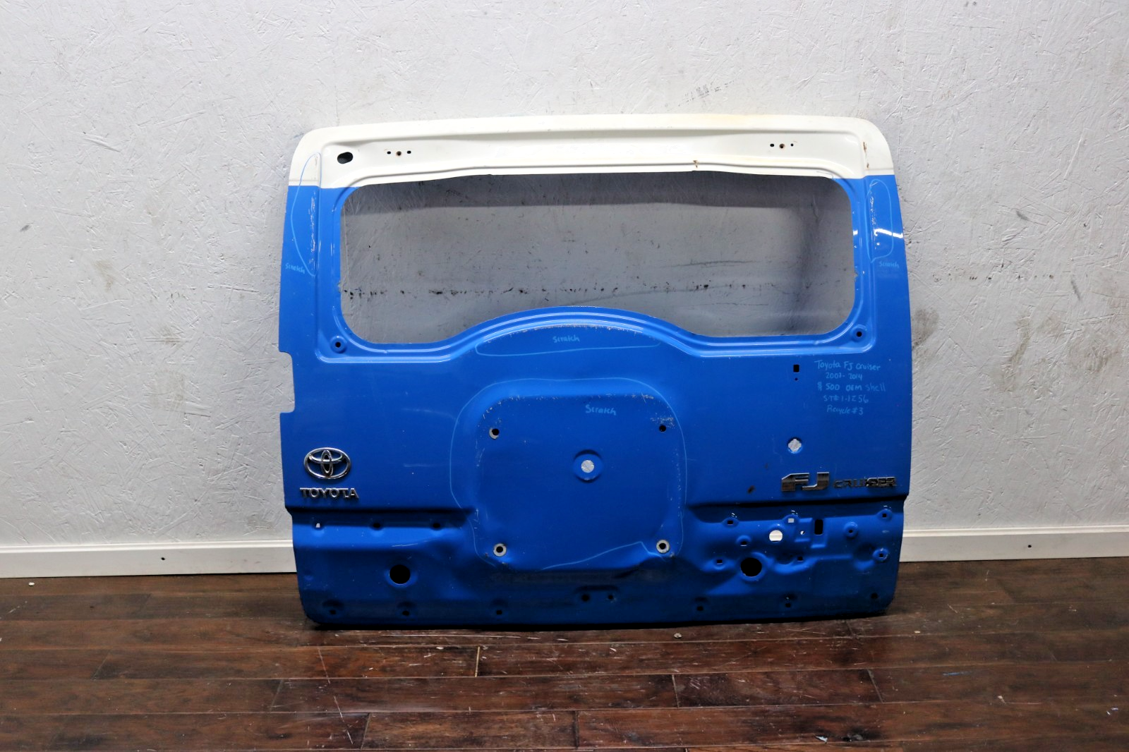 2007 2014 TOYOTA FJ CRUISER REAR LIFTGATE SHELL OEM