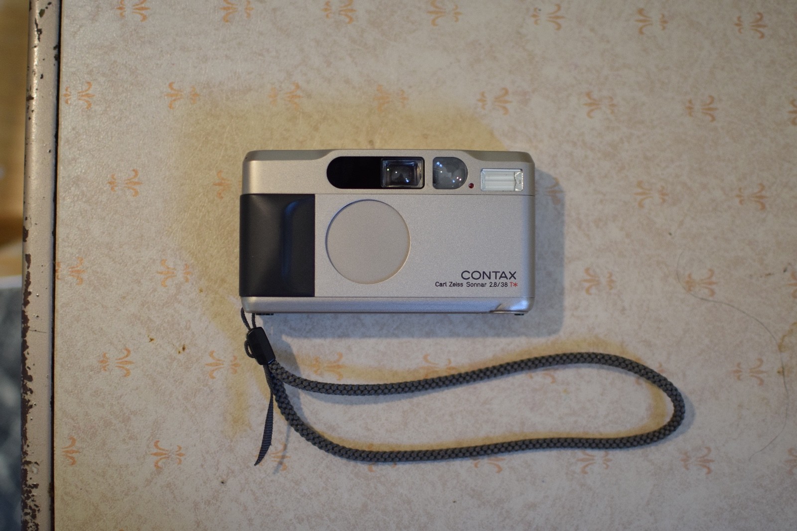 Contax T2 with original Contax case