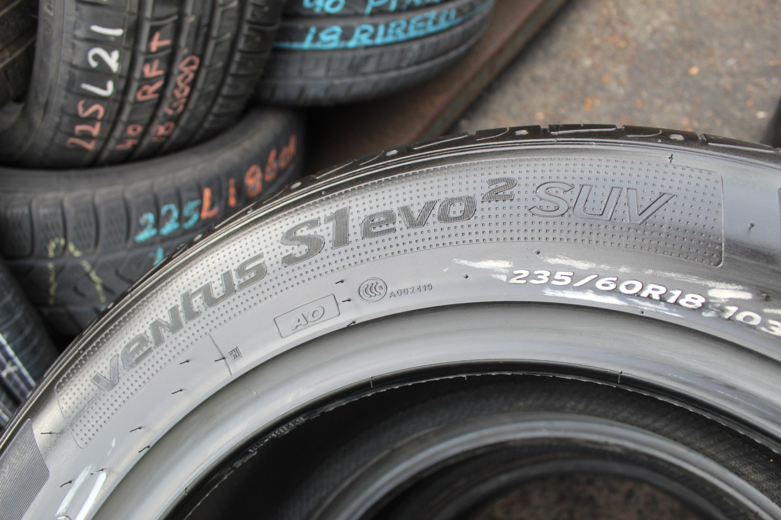 New 235 60 18 Hankook, Ventus S1 Evo 2 SUV, AO, 103W, x1 Tyre (F1_tyres) L3924