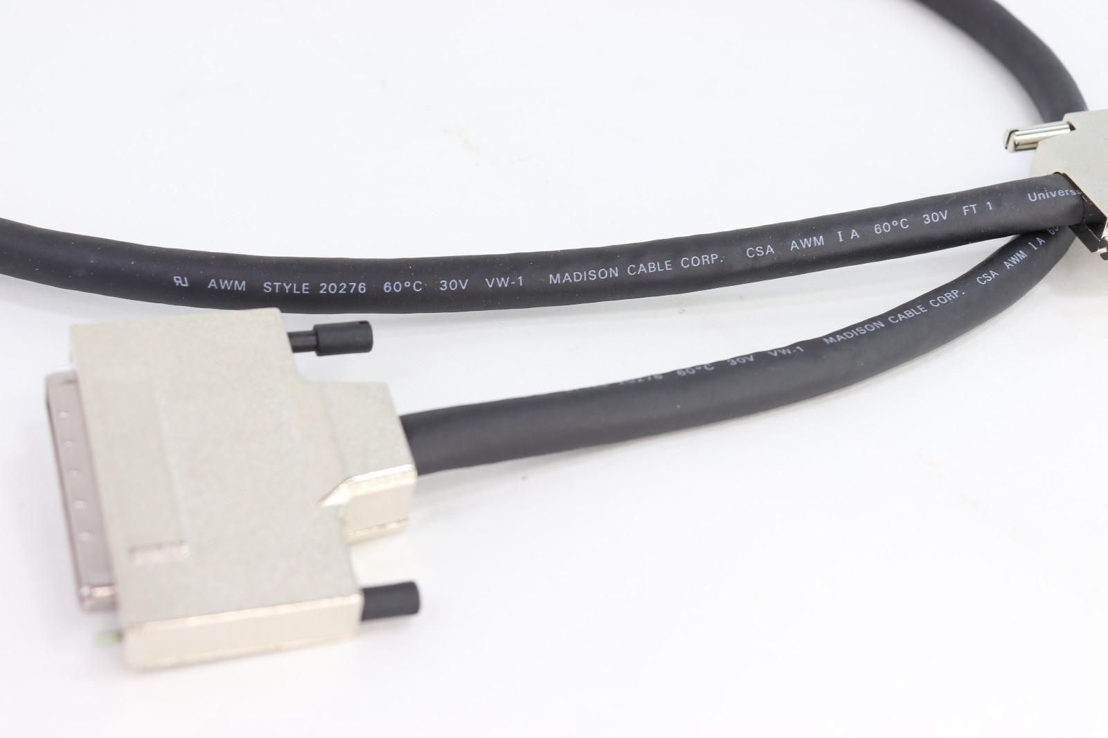 Madison Universal VHDCI SCSI Cable VHDCI HD68M 3.3 Inches New USA