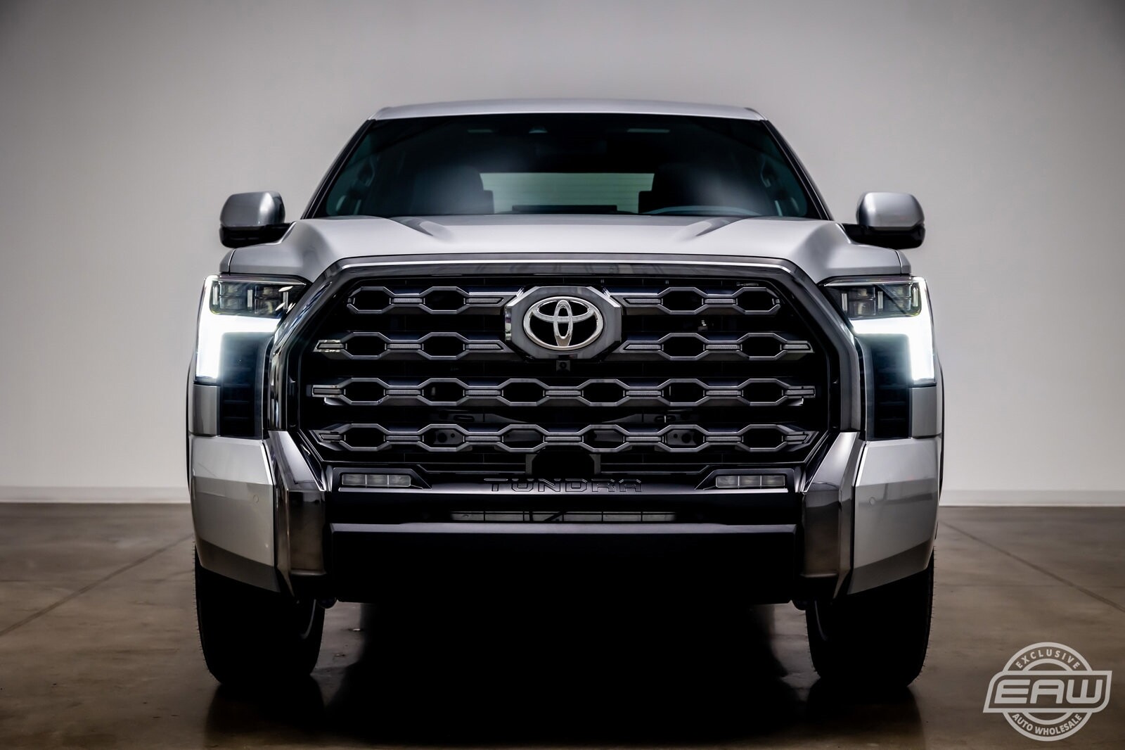 2022 Toyota Tundra 4wd Platinum 416 Miles Celestial Silver Metallic