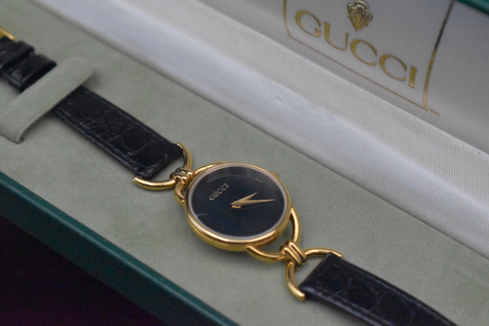 オールドグッチ GUCCI 時計 6000.2.l レディース GUCCI グッチ 6000.2.L ラウンドフェイス 腕時計 GP 革
