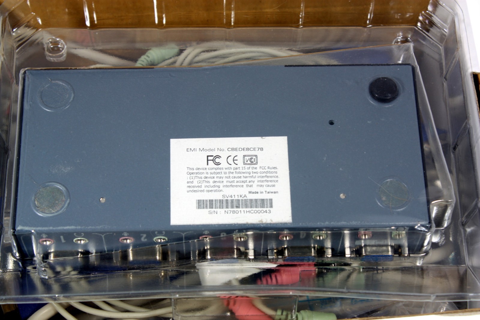 StarTech.com StarView SV411K - KVM switch - 4 ports NIB