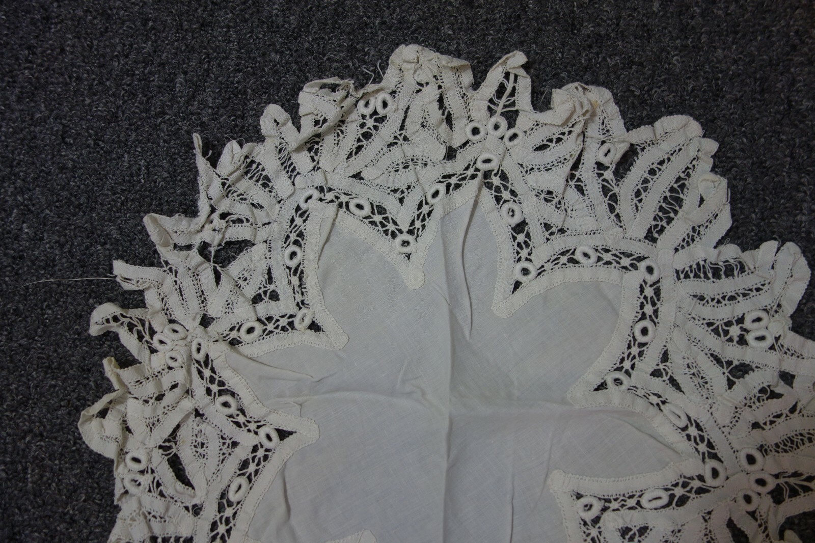 Victorian Round Doilie- White Linen & Tape Lace -16