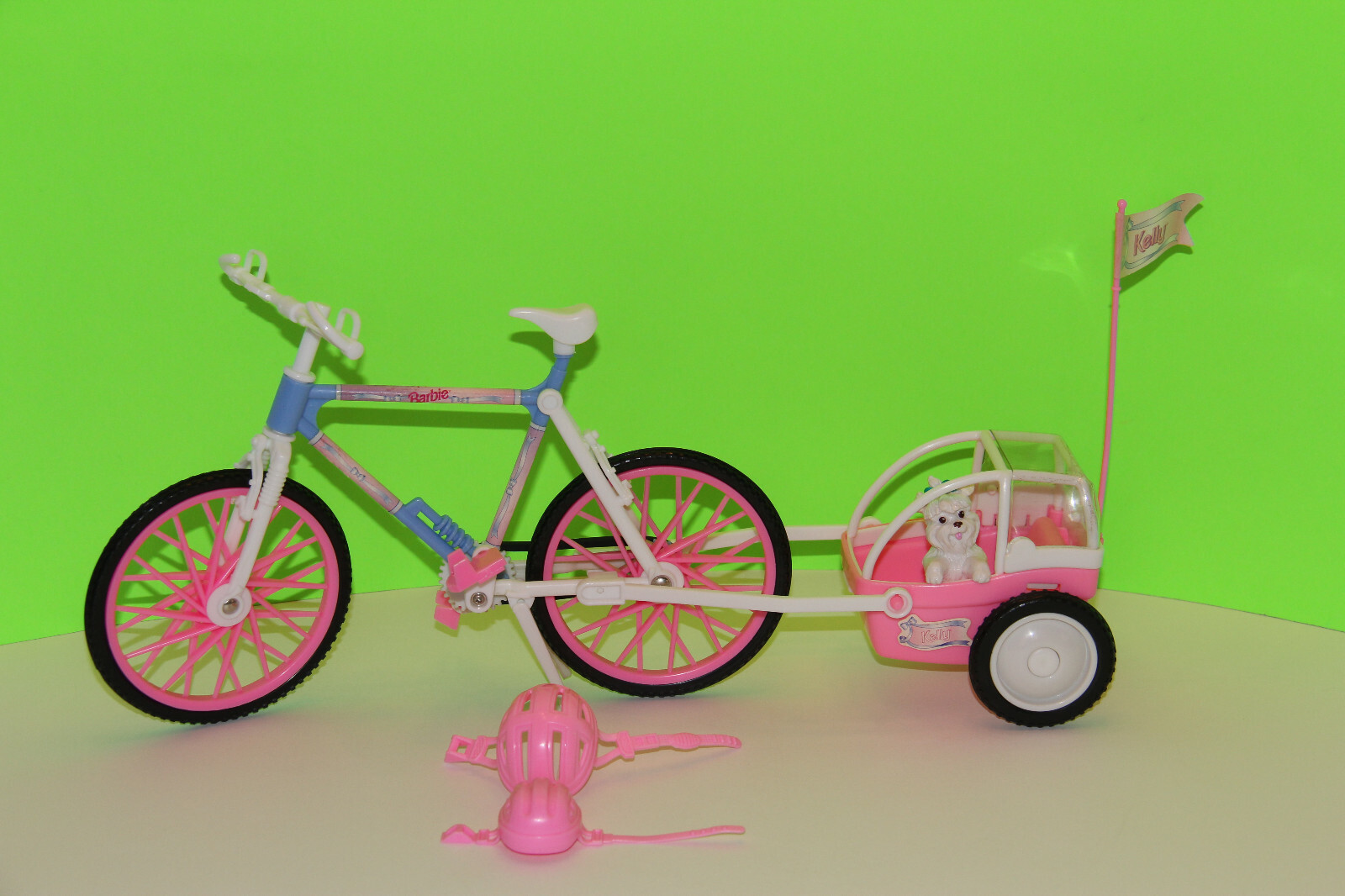 BARBIE & KELLY BIKIN ' FUN #67596 MATTEL 1998 PINK HELMETS & DOG HTF ADORABLE!