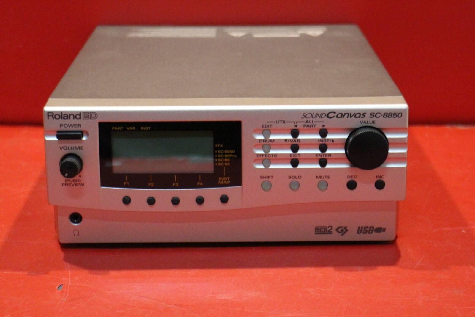 USED Roland SC 8850 MIDI Sound Module Interface U2198 240328
