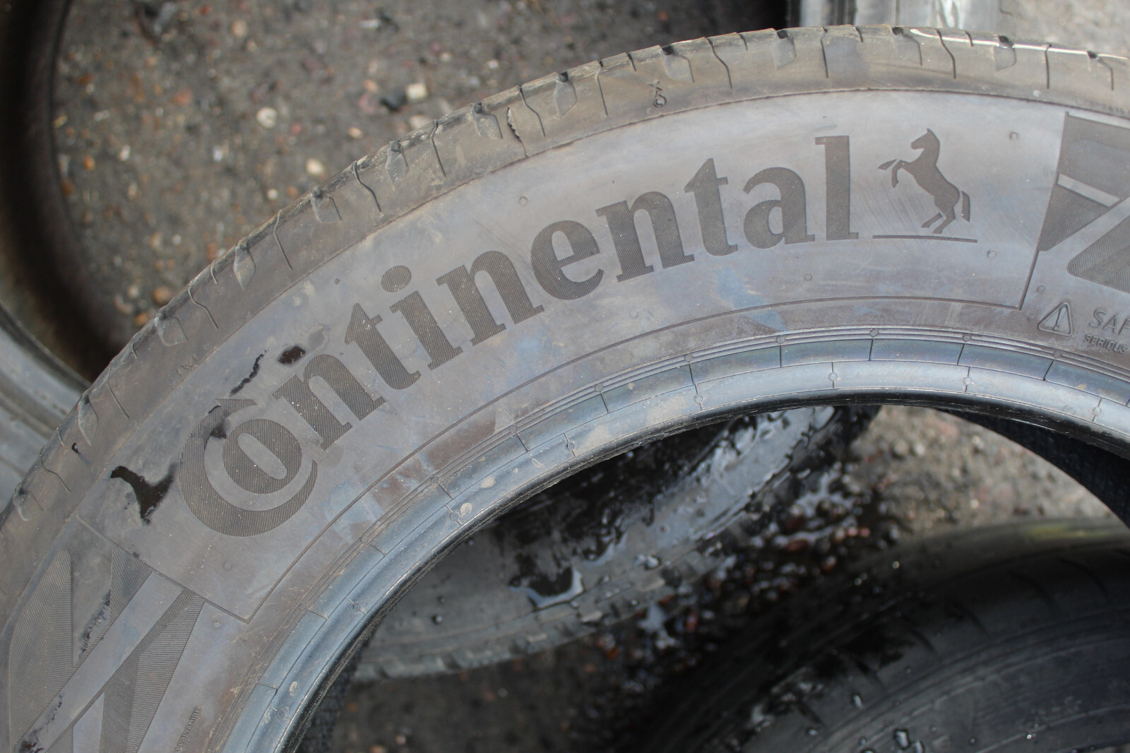 225 60 18 Continental, CEC 6, XL, 104V, x2 A Pair 5.2mm (F1_tyres) L3452