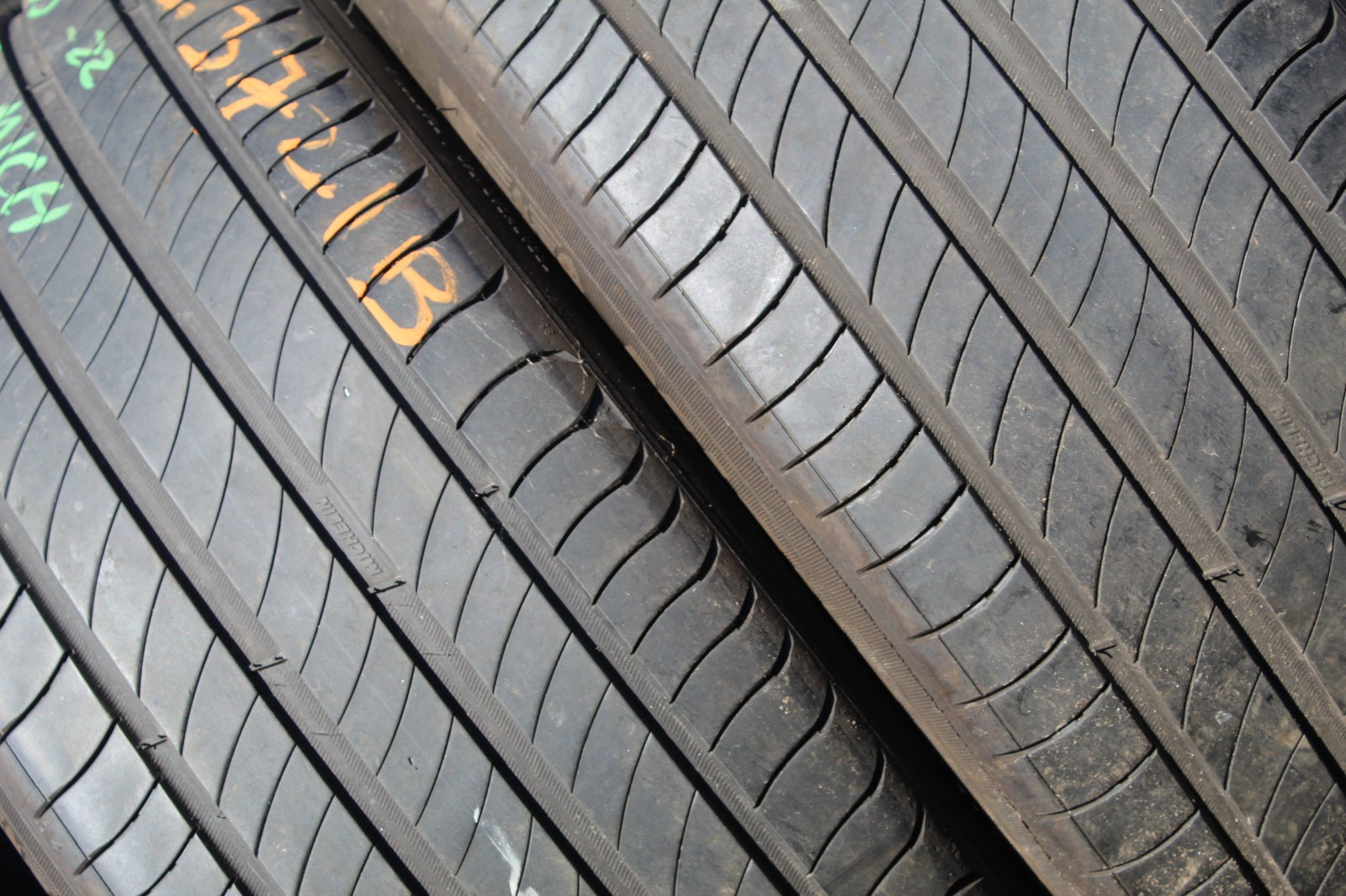 235 55 18 Micheli, Primacy 4, XL, 104V, x2 A Pair 5.5mm (F1_tyres) L3721