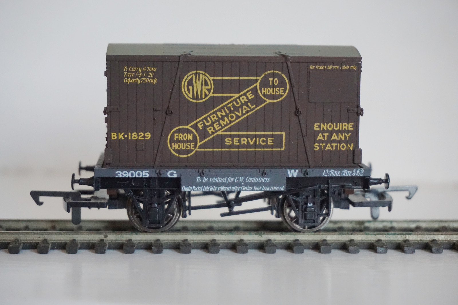 Airfix GMR OO scale Conflat GWR Door to Door 54331-8 Boxed