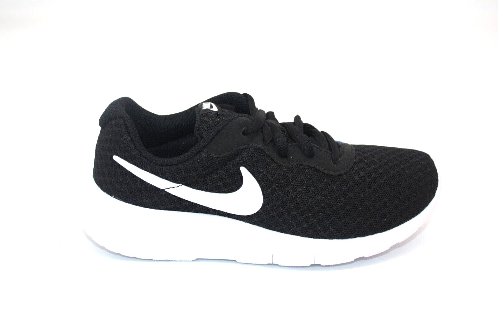 nike tanjun white junior