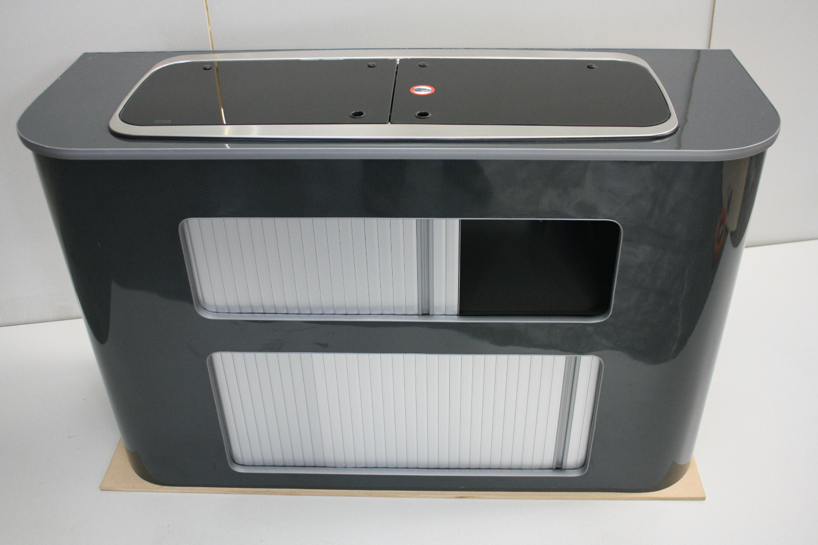 500 x 600mm Campervan/Motorhome Tambour Doors,Silver Sliding Roller