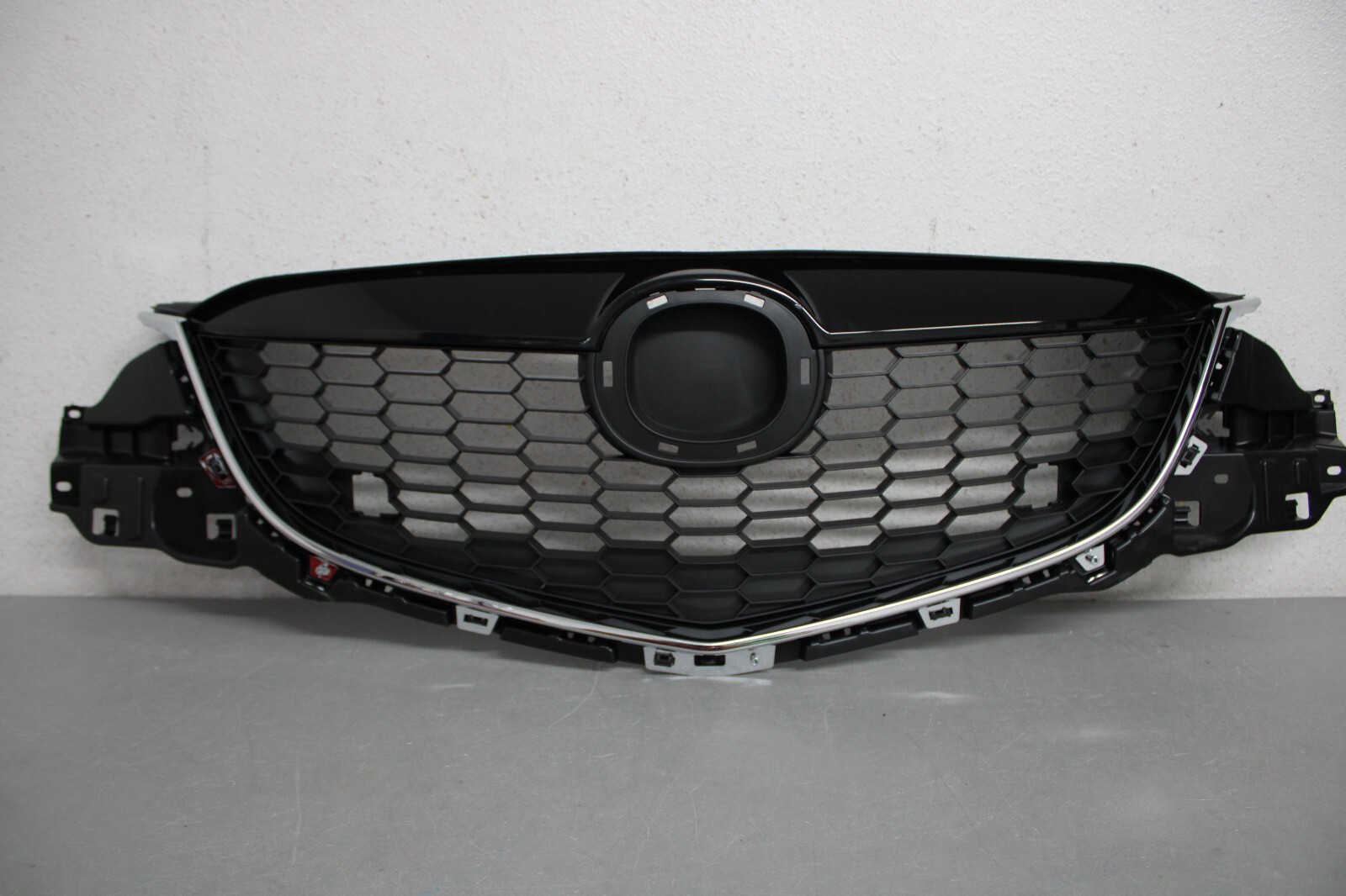 2013 2015 MAZDA CX5 FRONT GRILLE