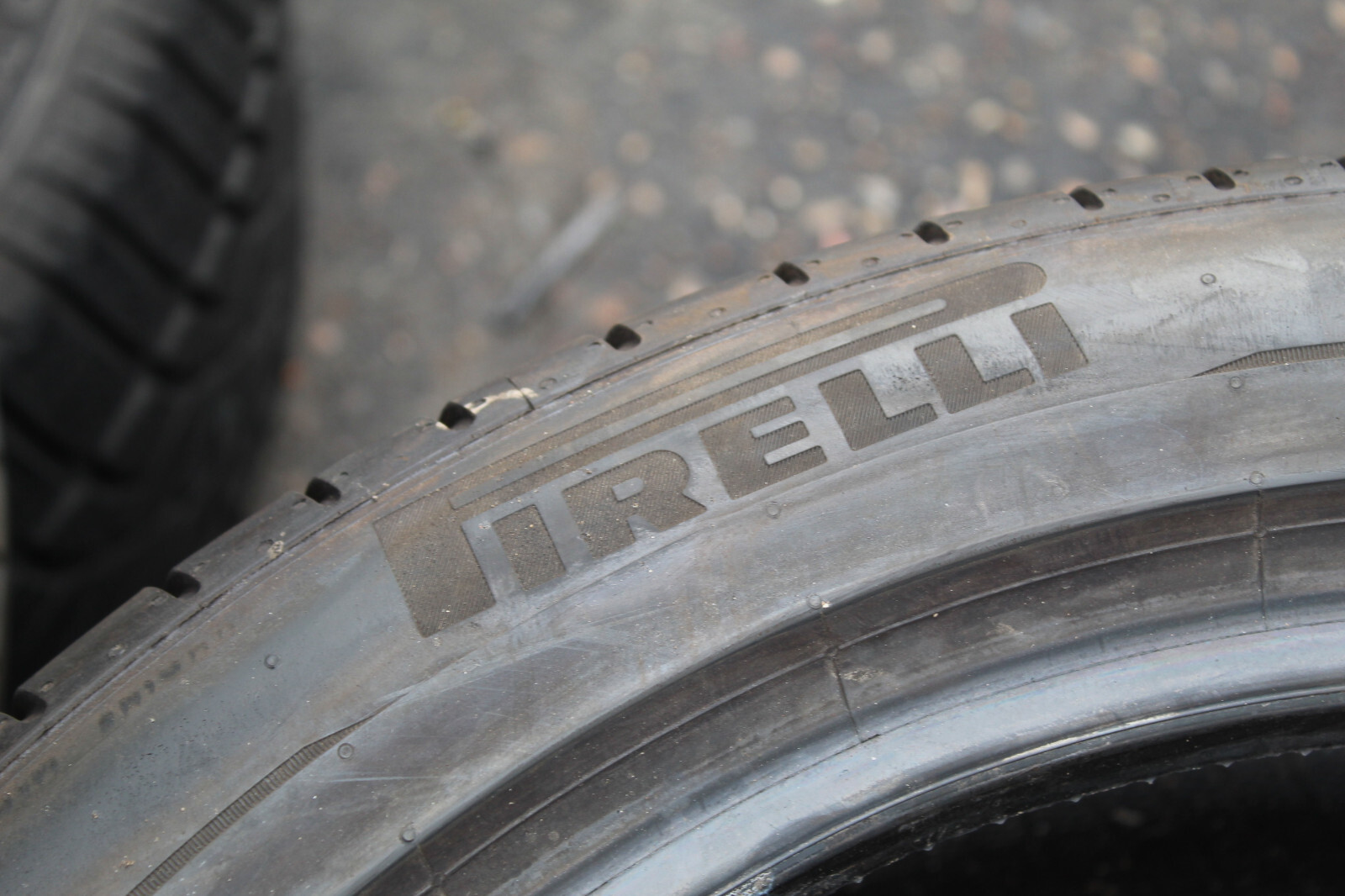 245 45 19 Pirelli, RunFlat, 98Y, x1 Single Tyre 6.8mm (F1_tyres) L2829