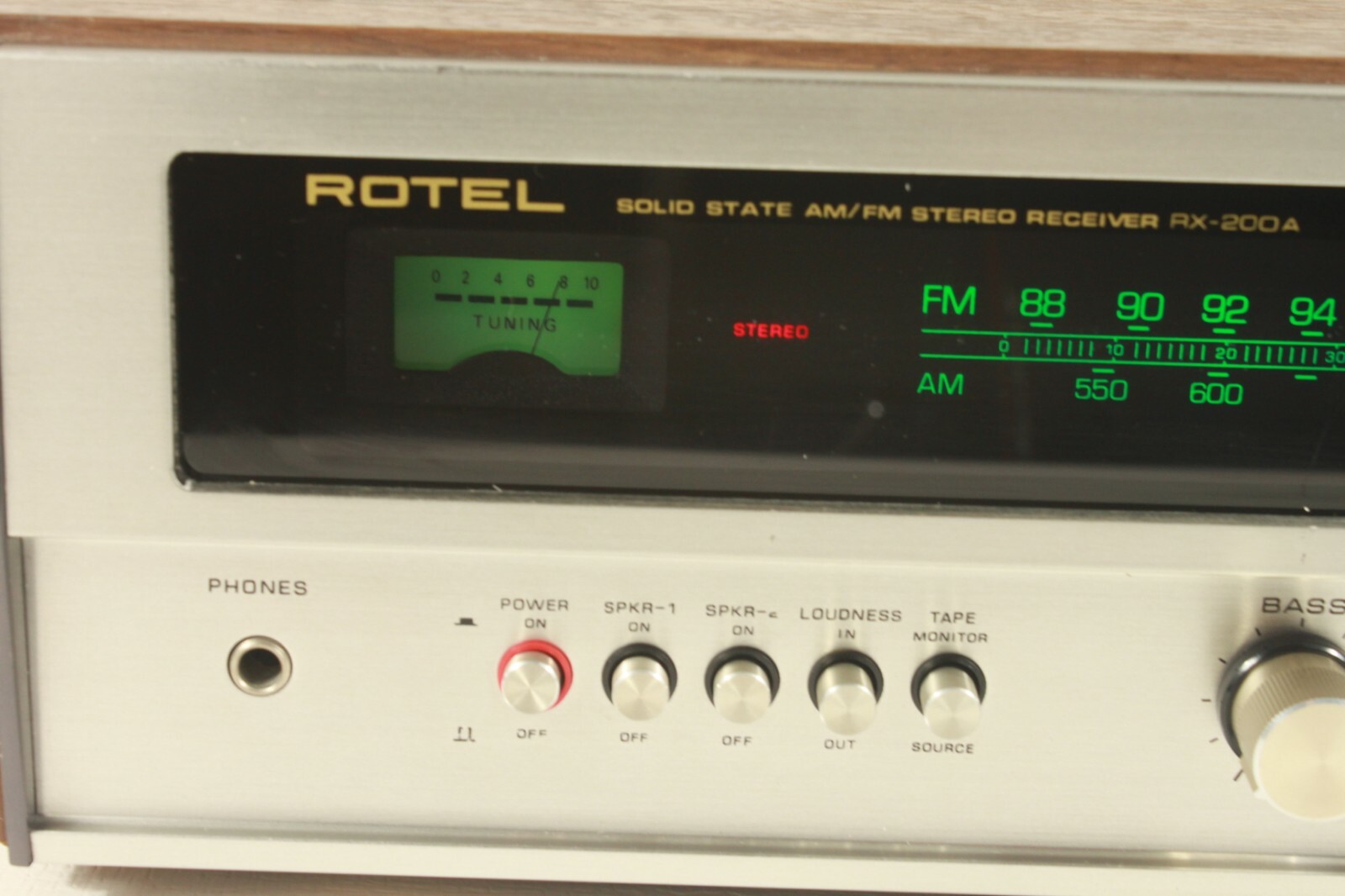 ROTEL RX-200A, AM/FM stereo,vintage receiver, (ref B 577)
