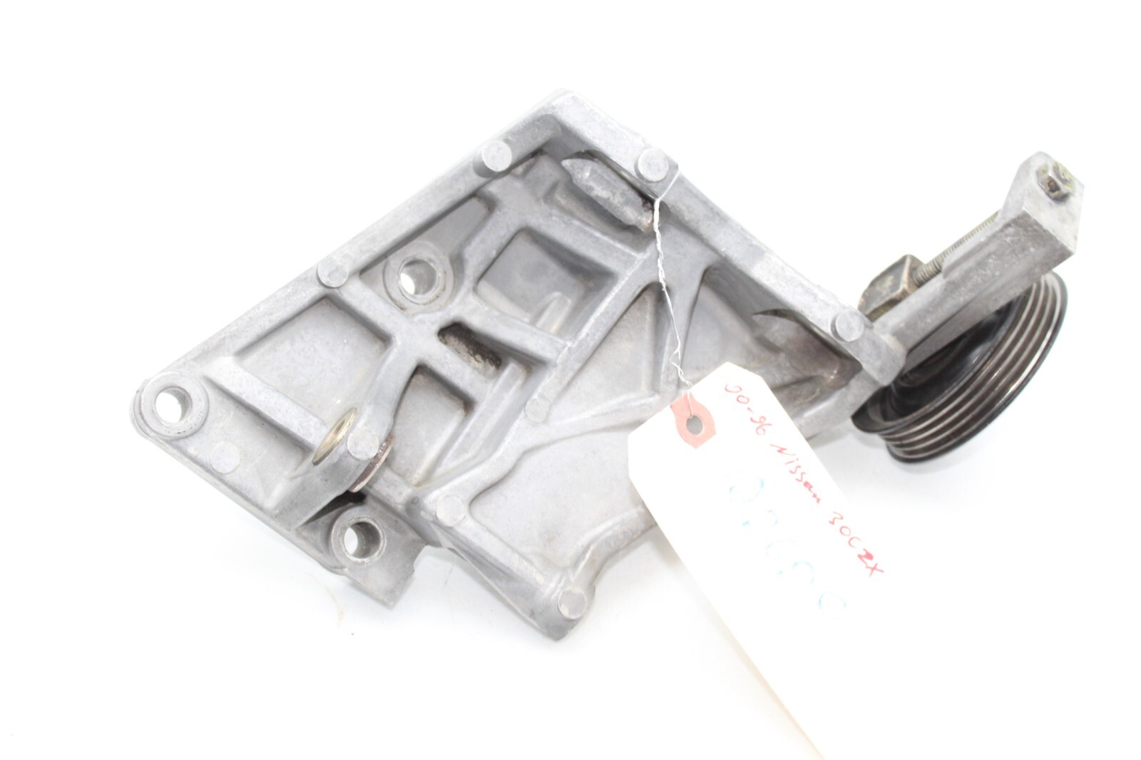 simosannさま 90-96 NISSAN 300ZX A/C COMPRESSOR MOUNT BRACKET W/ PULLEY