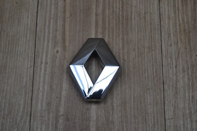 8200057918 Original Renault Logo XV56 Clio II