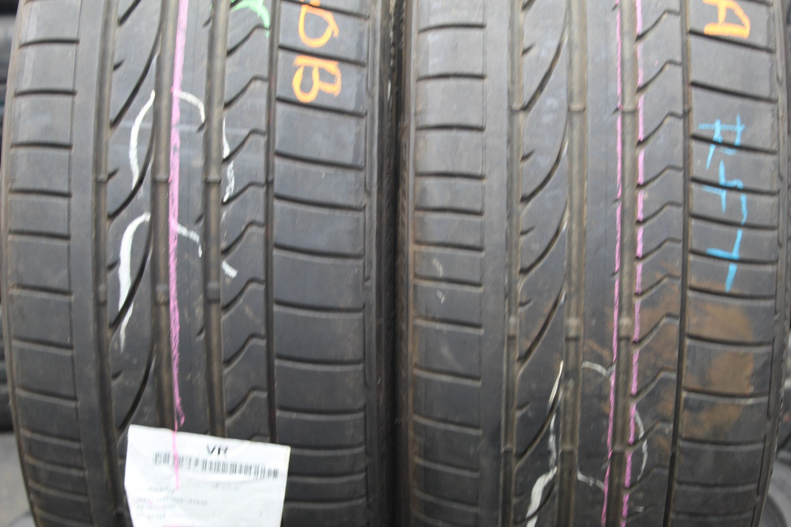 225 35 19 Bridgestone, RunFlat, Potenza, 88Y x2 A Pair 7.2mm (F1_tyres) FO L3620