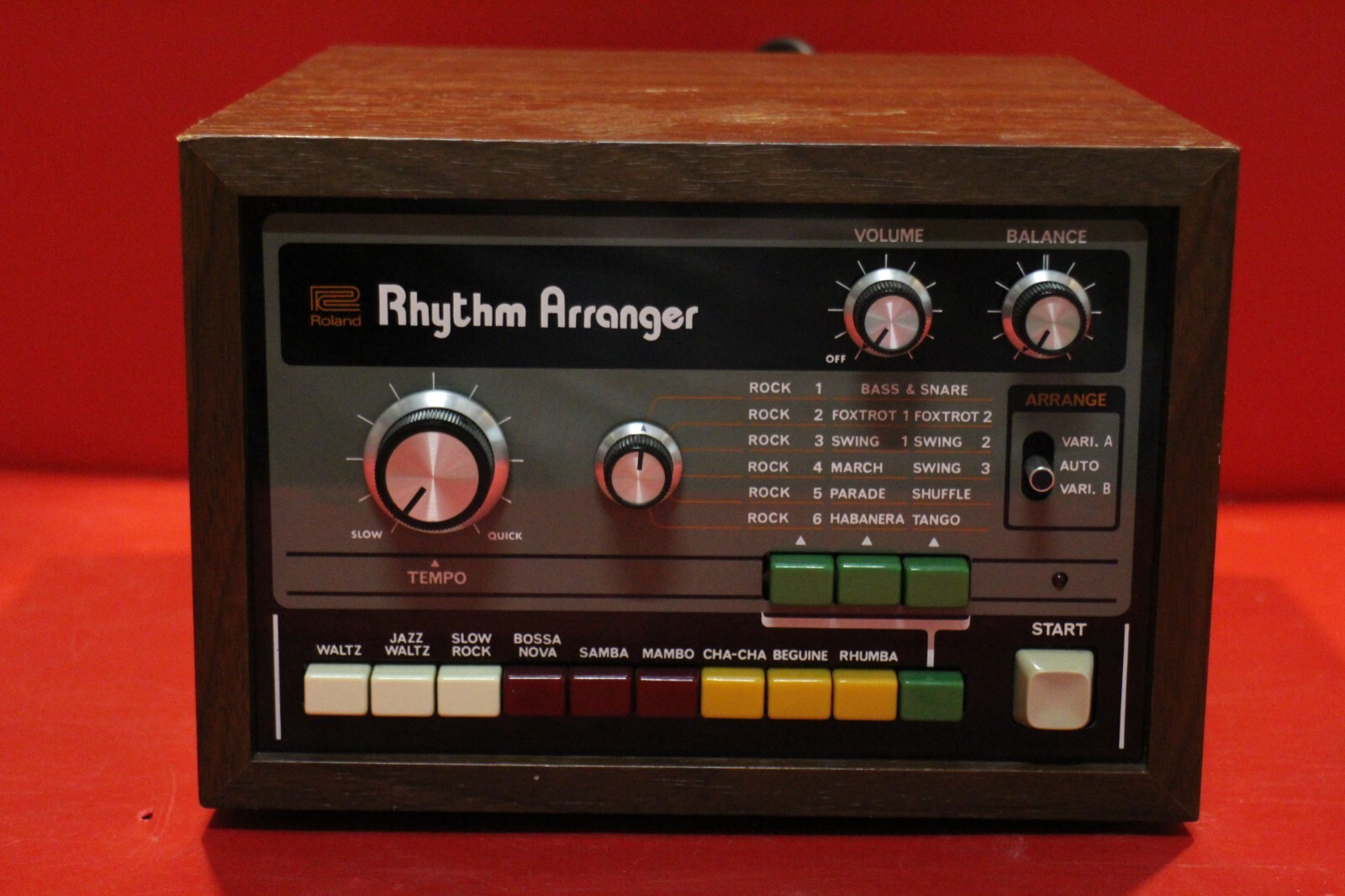 Vintage Roland TR-66 Rhythm Arranger Drum Machine U2069