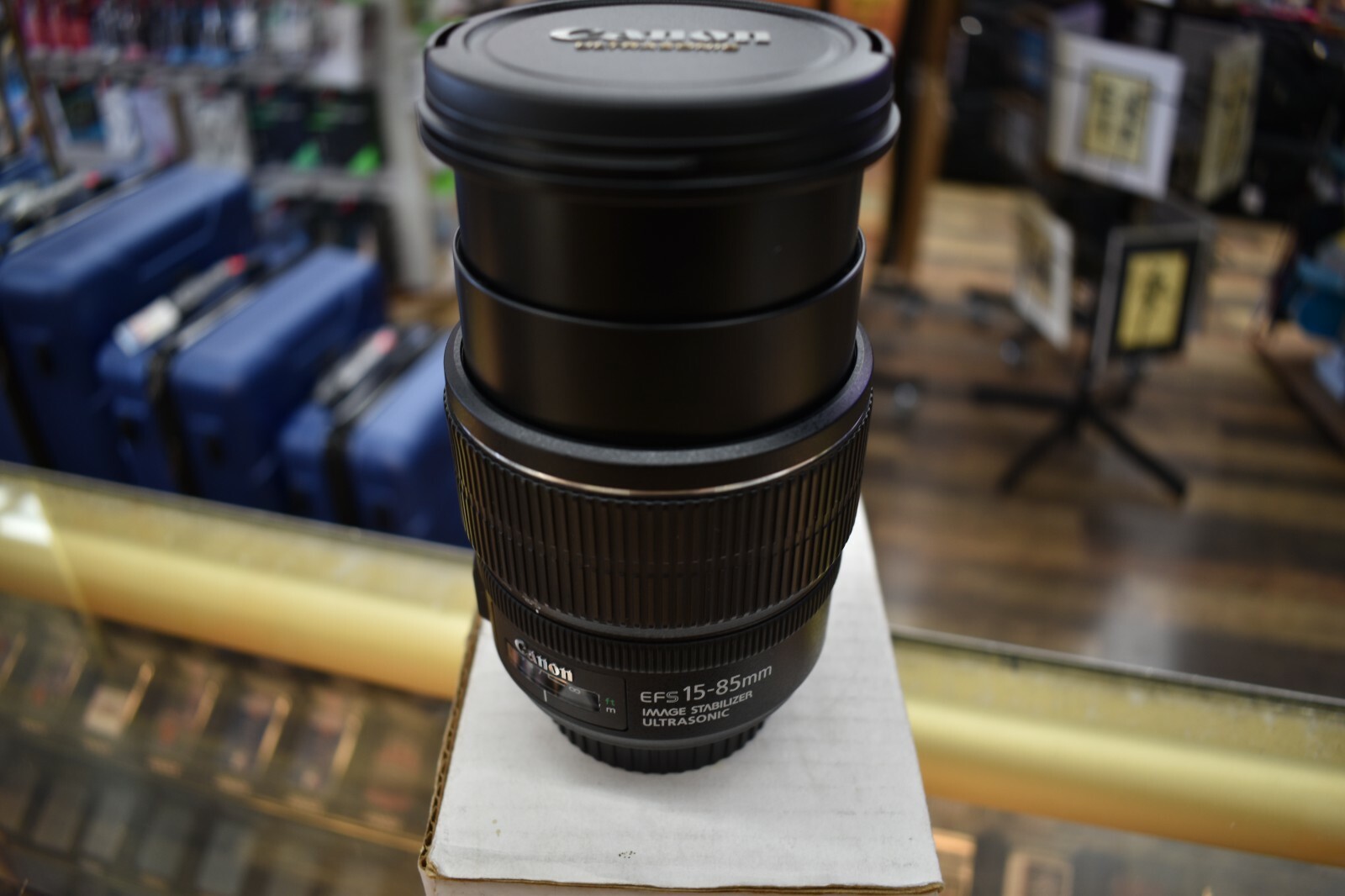Canon EF-S 15-85mm f/3.5-5.6 IS USM Lens new with white box Canon EF-S 15-85mm f/3.5-5.6 IS USM Lens new with white box