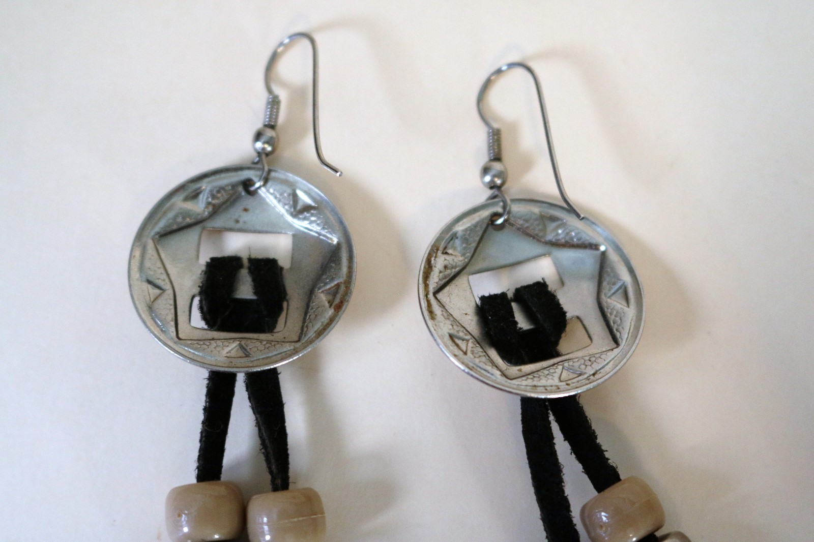 Conch Pierced Earrings Vintage Southwestern Black Suede Brown Silvertone Beads