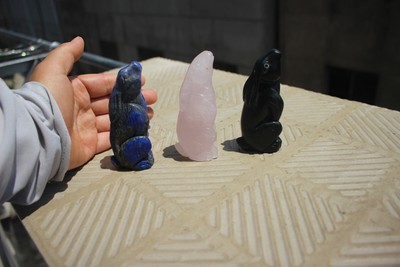3pcs 9.5cm Natural lapis obsidian rose crystal carving rabbit