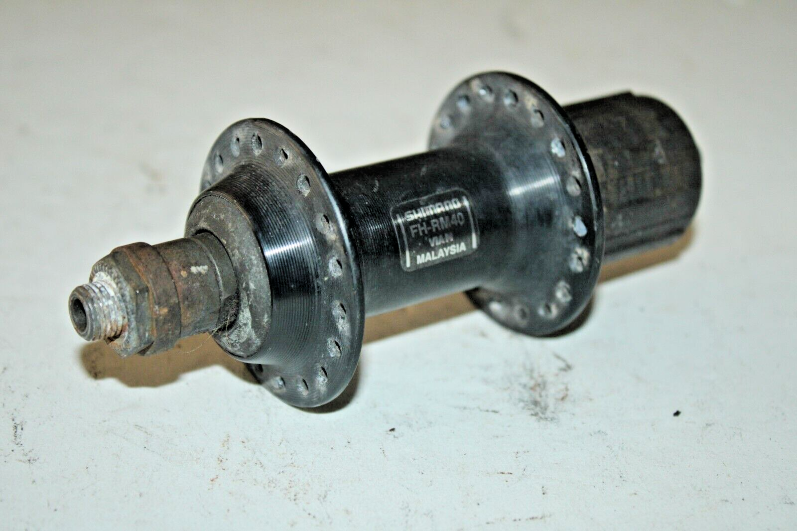 SHIMANO FH-RM40-8 24インチ 完組ホイール　オマケ付き SHIMANO FH-RM40-8 24インチ 完組ホイール オマケ付き - メルカリ