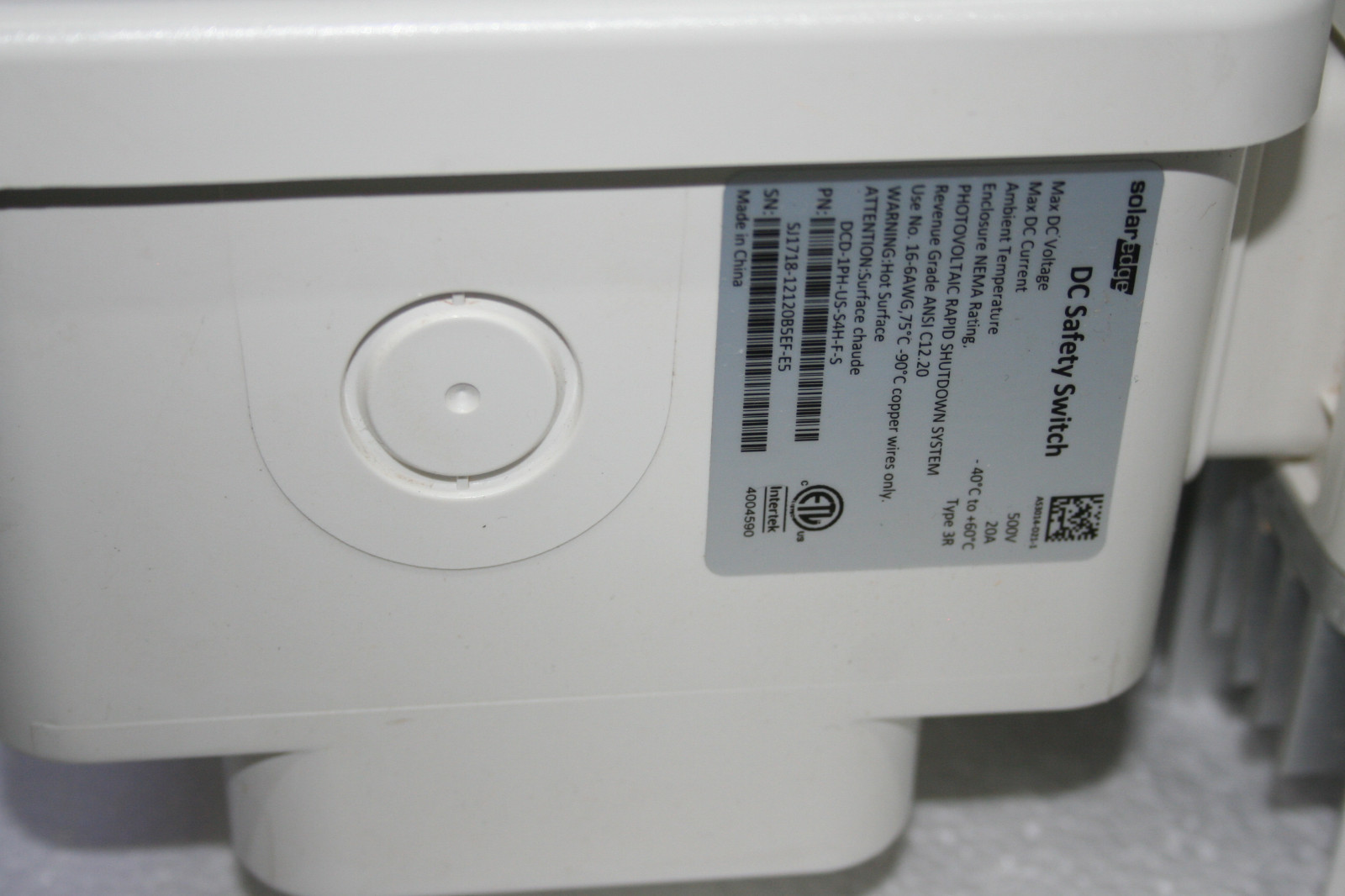 SolarEdge SE7600H-US HD Wave Grid Tie Inverter w/ Disconnect Box