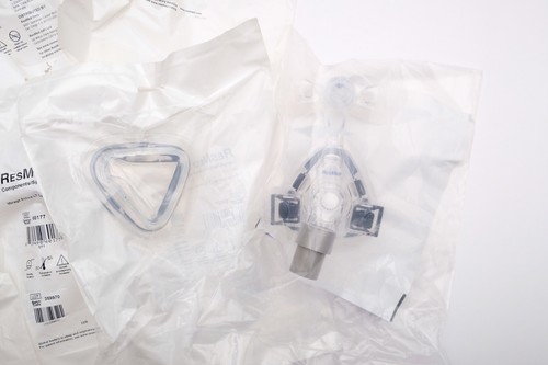 ResMed Mirage Activa LT Frame Sys Medium w/ 6 Extra  Med Cushions REF #60172