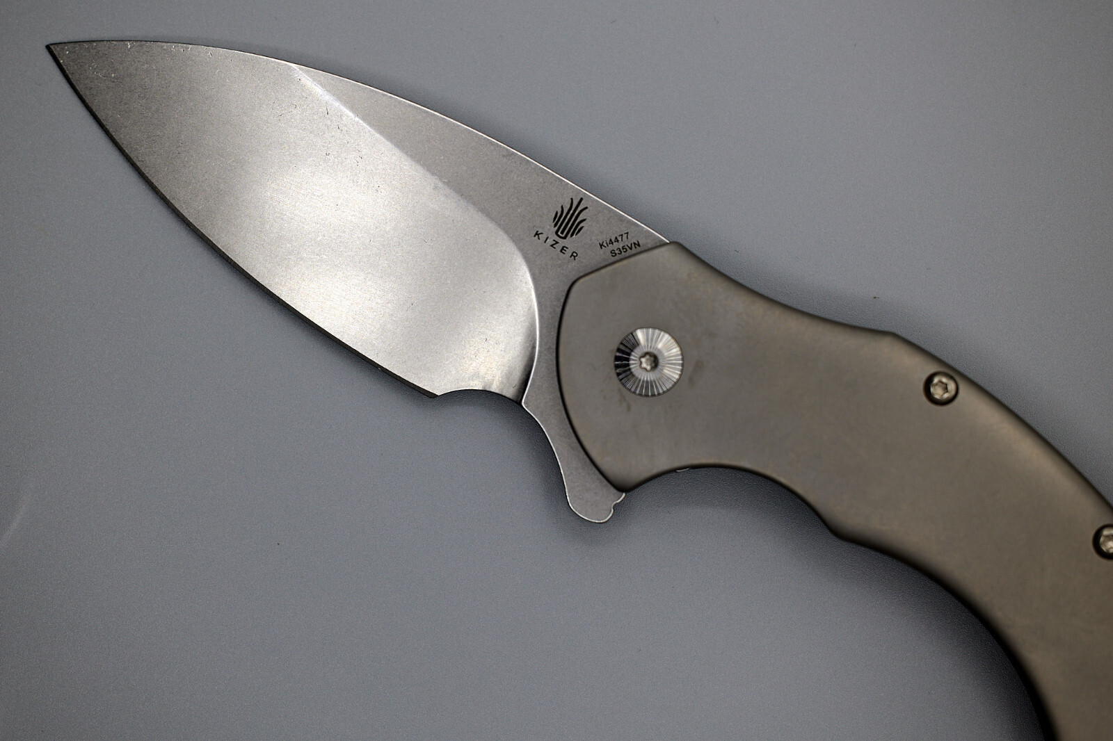 Chikoꕤ︎︎·͜· Kizer Degnan Roach Flipper Knife Titanium (3.5 Satin) Ki4477