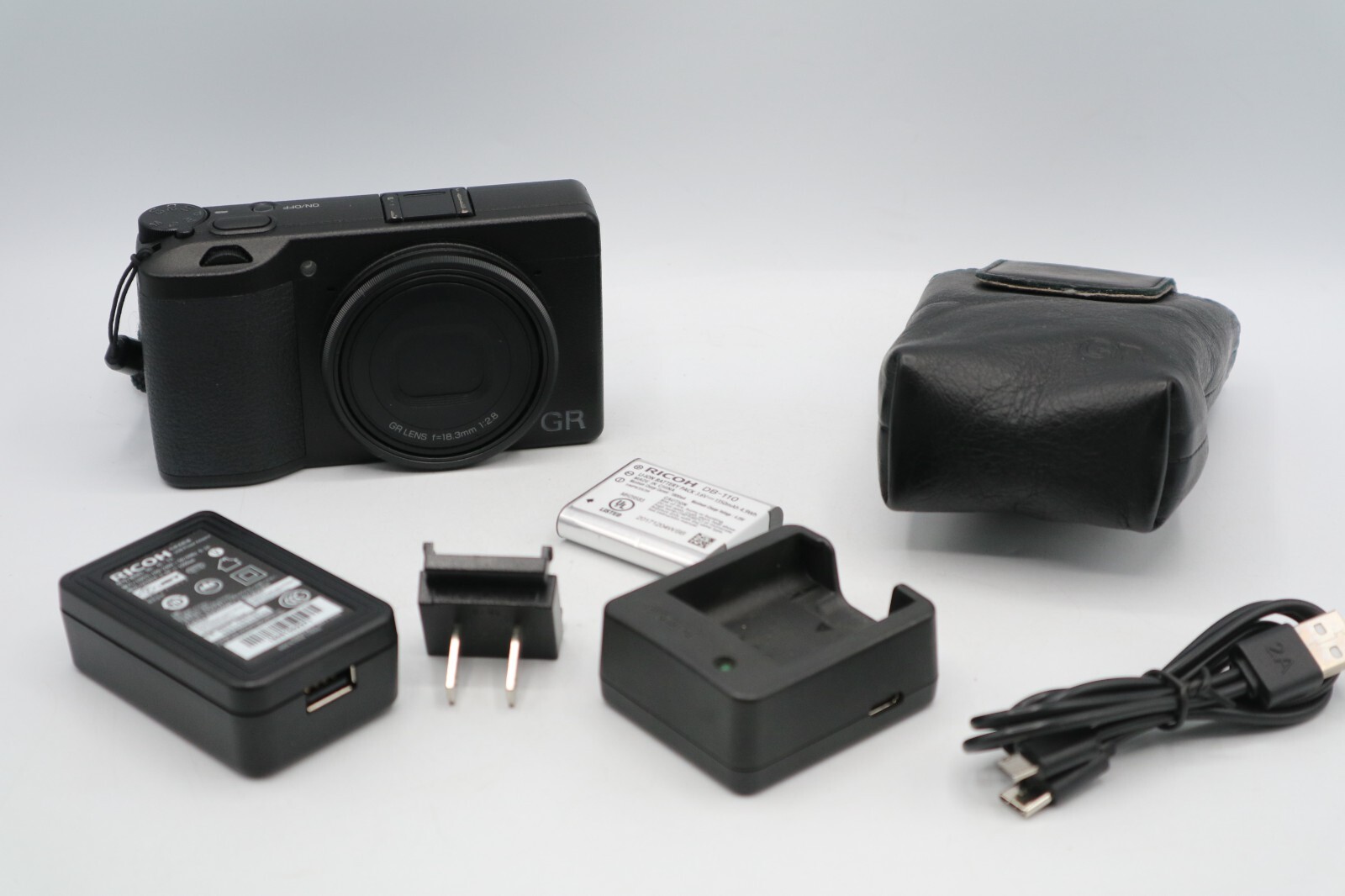 RICOH GR DIGITAL III 本体と付属品一式 Ricoh GR III 24.2 MP Digital Camera | eBay