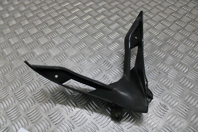 Yamaha R1 4C8 2007 ## V piece fairing panel 2007 > 2008
