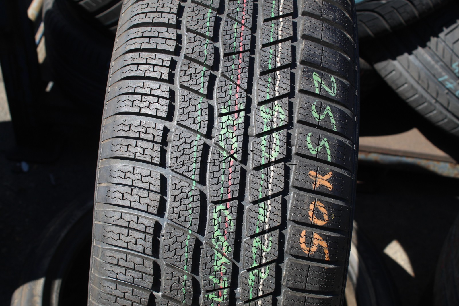 New 255 50 20 Continental, Winter, AO, XL, 109H, x1 Single Tyre (F1_tyres) X05