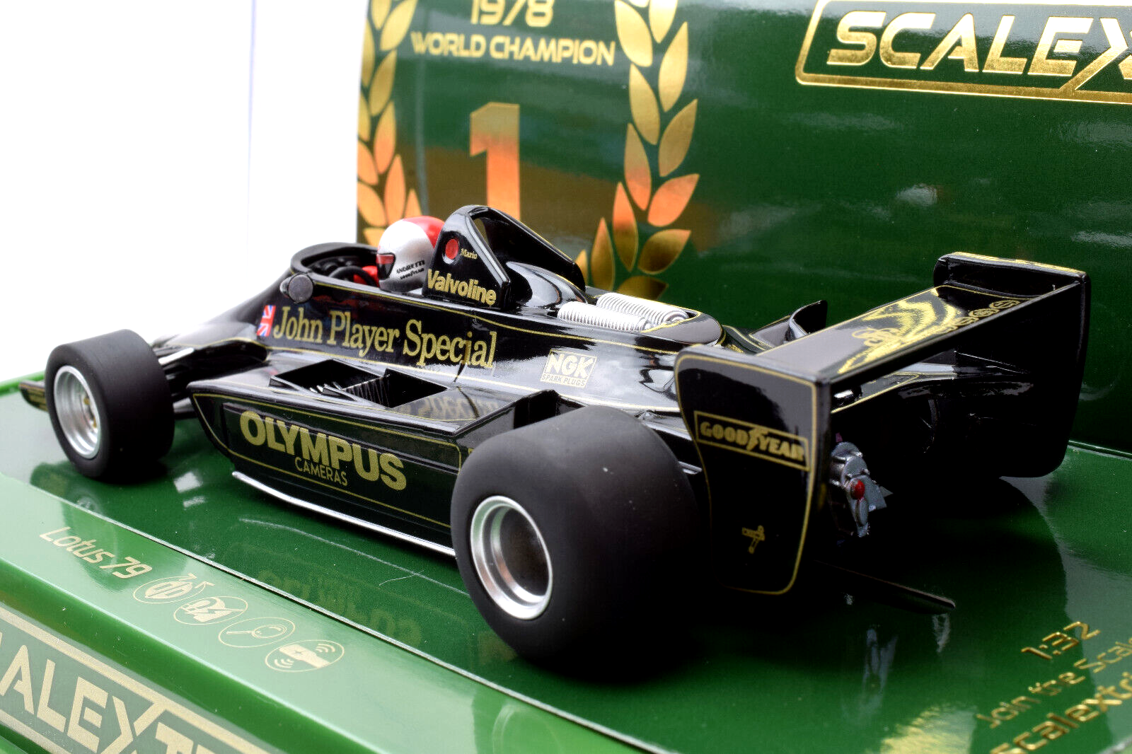 Scalextric "JPS" Lotus 79 - Mario Andretti - '78 World Champ 1/32 Slot Car C4494