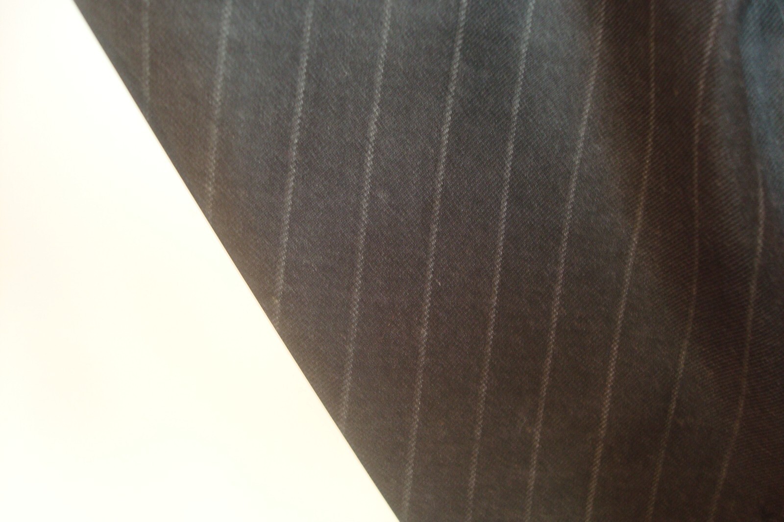 4.22 yds Luxury WOOL FABRIC Super 120s Suiting 8.5 oz Dk
