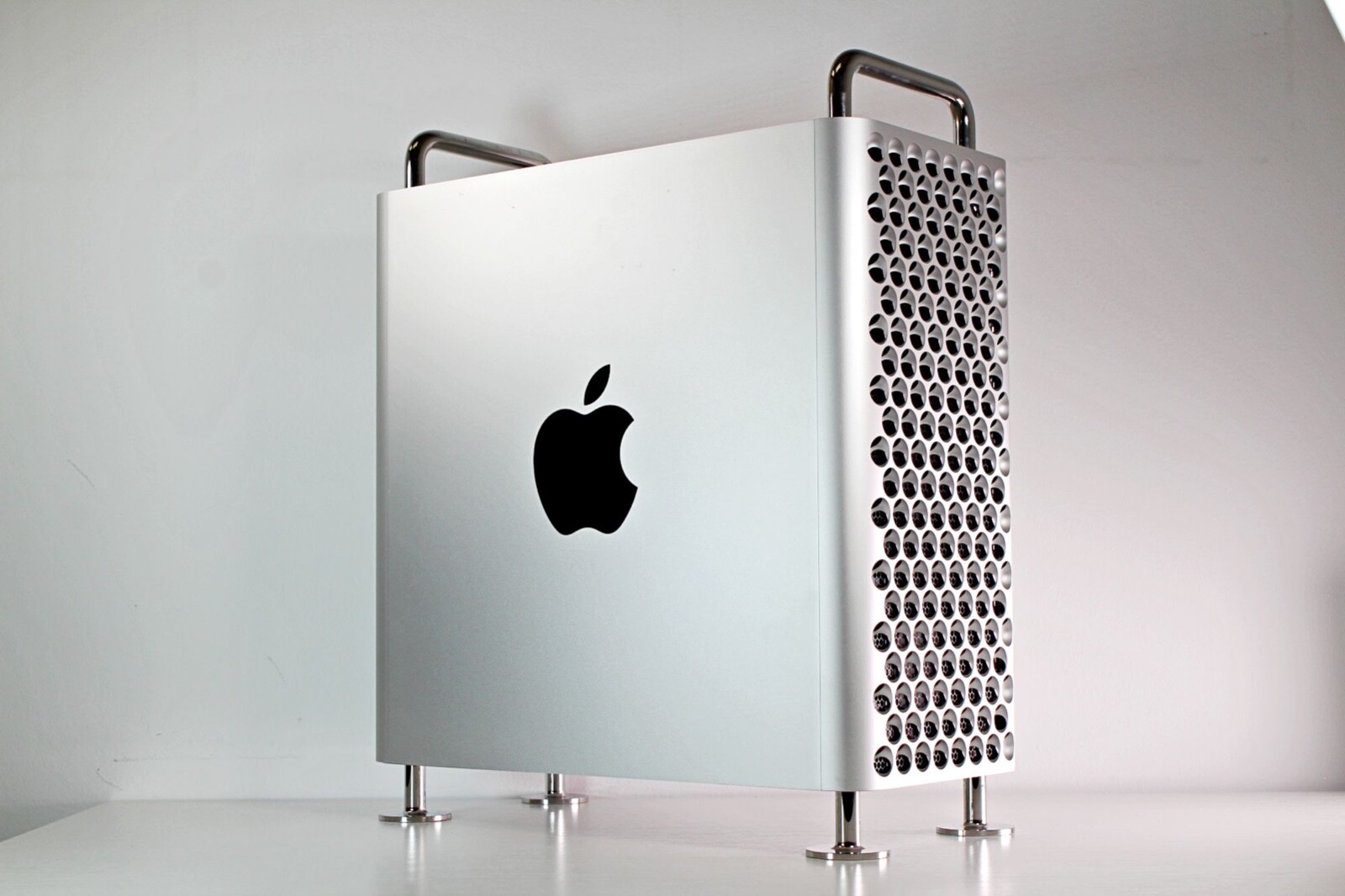 Macデスクトップ Mac pro 2019 2019Apple Mac Pro Desktop ~ Up to 2.5GHz 28-Core Intel Xeon
