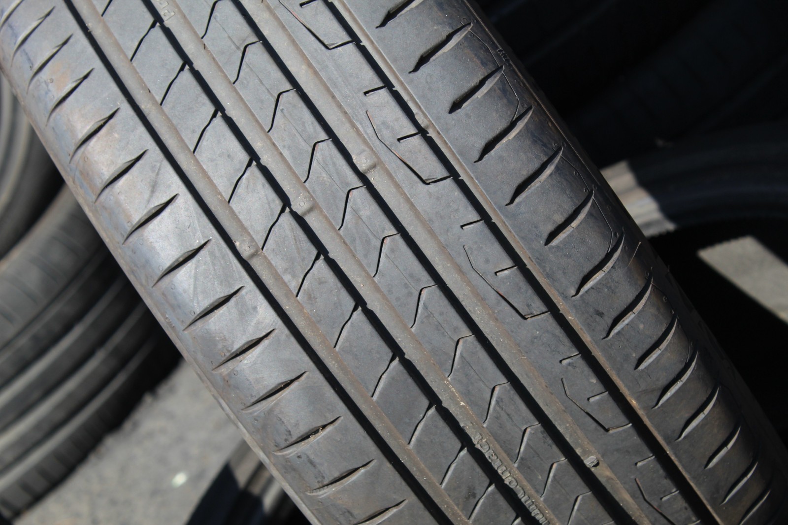 225 45 19 Continental, PC 7, EV, XL, 96Y, x1 Single Tyre 7.0mm (F1_tyres) L3738
