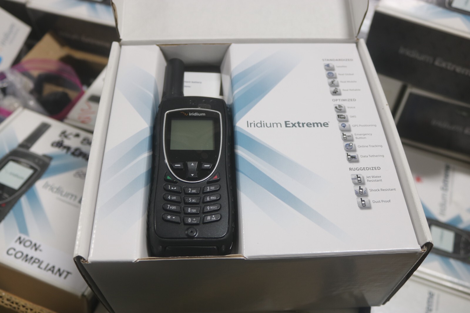Купить iridium satellite phone kyocera (Другие Сотовые Телефоны , ППК)  заказать с доставкой