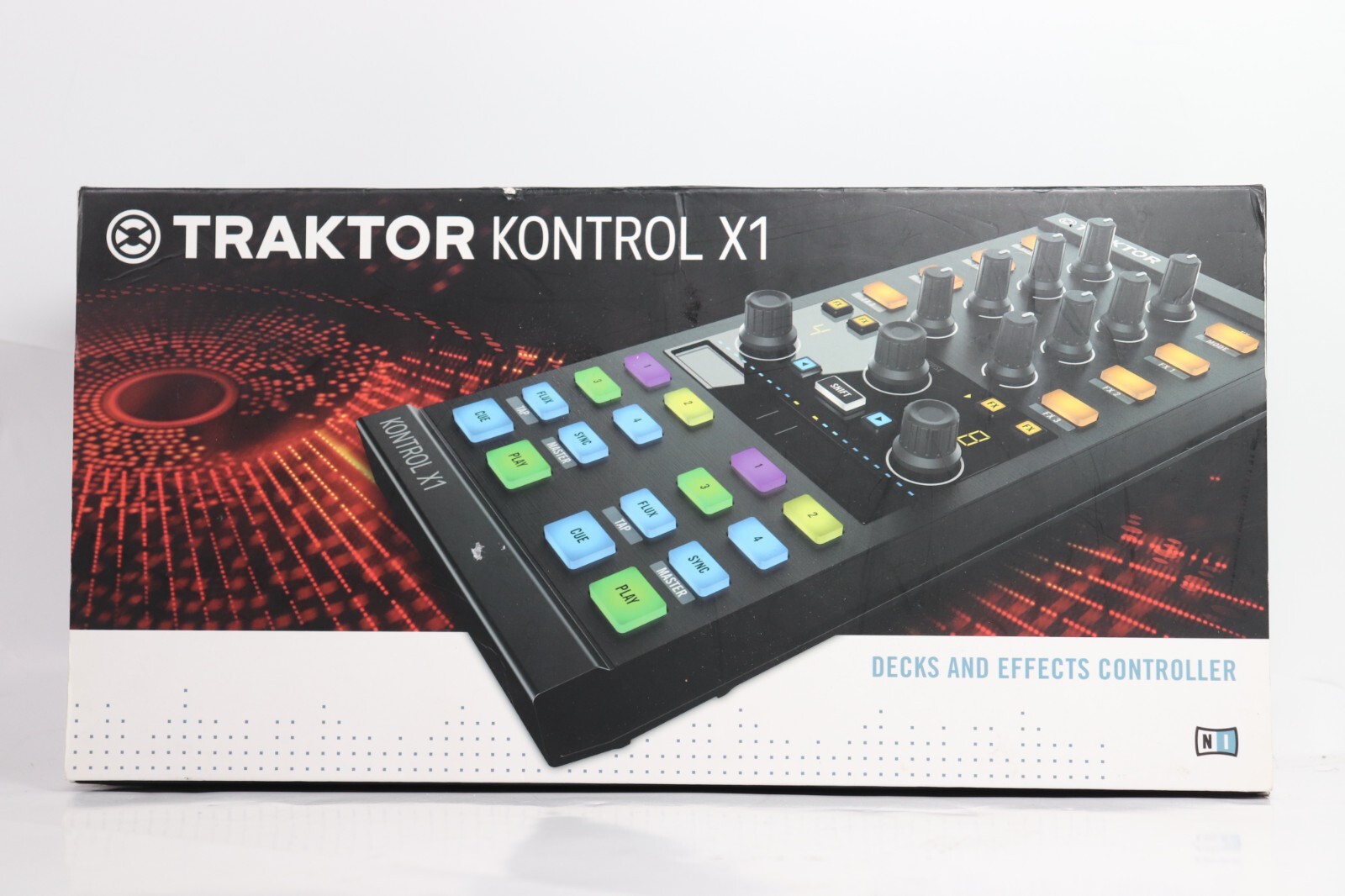 Native Instruments TRAKTOR KONTROL X1 MK2 DJ Controller